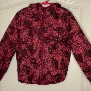 Size XS (6) Girl Reversible The NorthFace Jacket. Used but in good condition.
